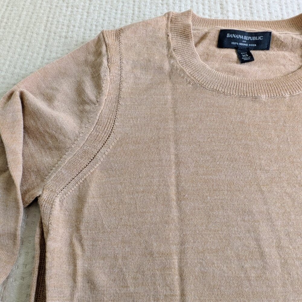 Banana Republic Merino Wool Sweater - Picture 3 of 7